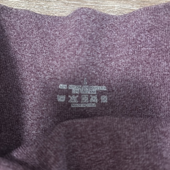 set of two athletic shorts - Picture 3 of 4